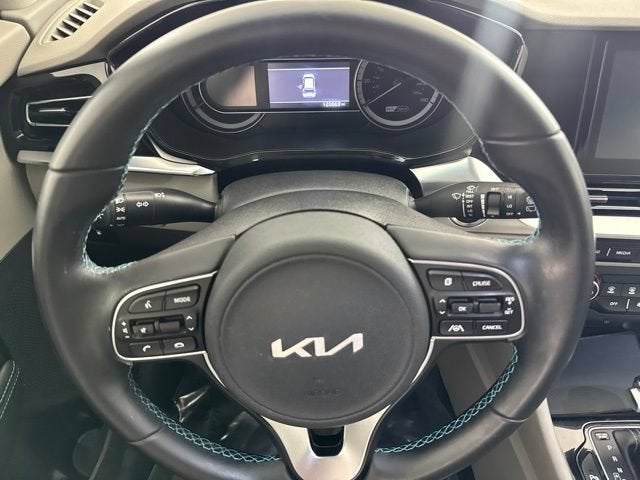 2022 Kia Niro LXS SE