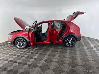 2025 Kia Niro LX