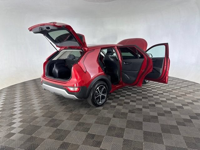 2025 Kia Niro LX