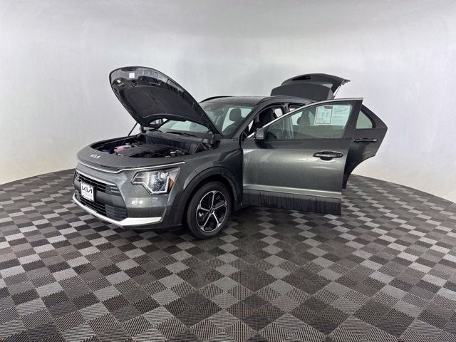2025 Kia Niro LX