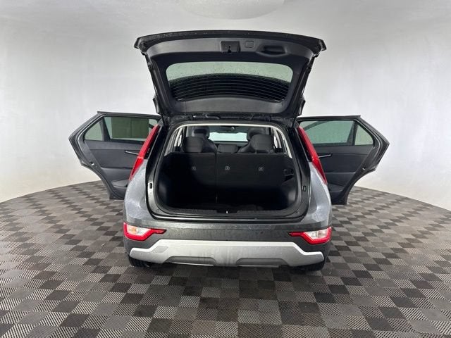 2025 Kia Niro LX