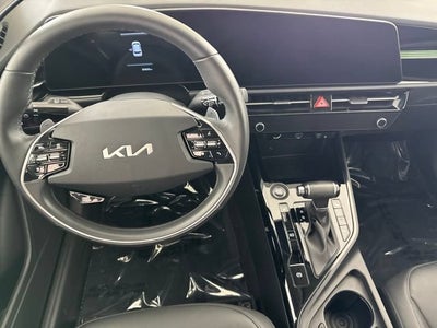 2024 Kia Niro EX