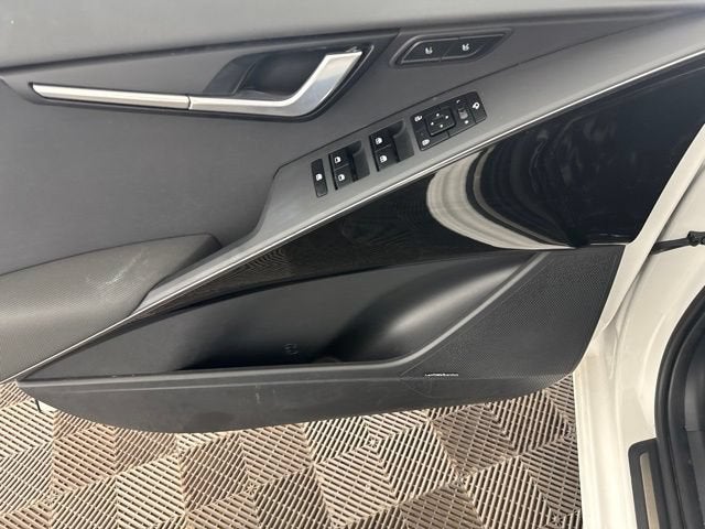 2023 Kia Niro EV Wave