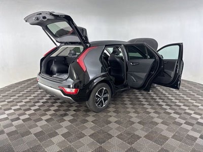 2025 Kia Niro SX