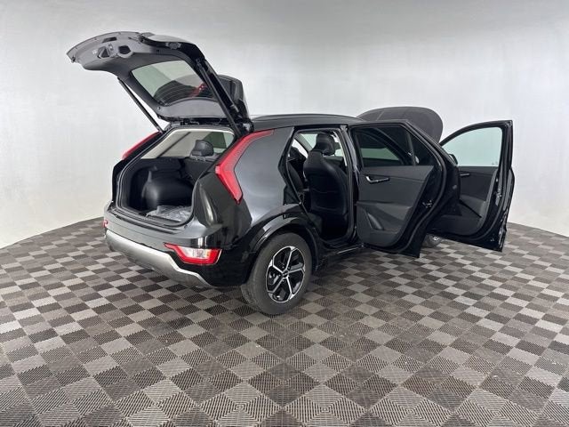 2025 Kia Niro SX