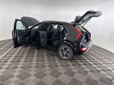 2025 Kia Niro SX