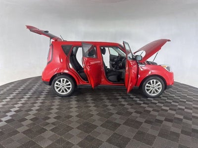 2019 Kia Soul +