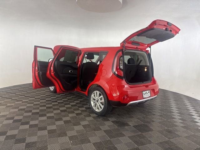 2017 Kia Soul +