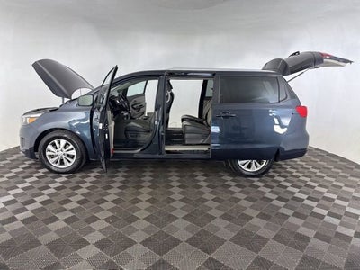 2017 Kia Sedona LX