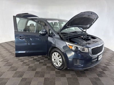 2017 Kia Sedona LX