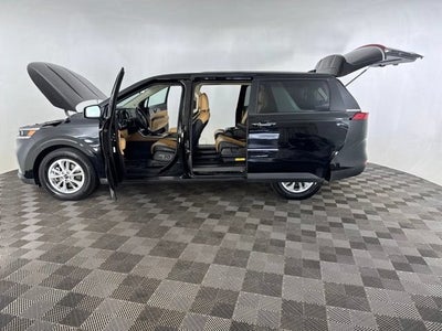 2023 Kia Carnival LX