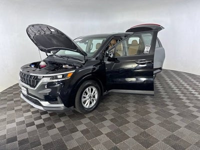2023 Kia Carnival LX
