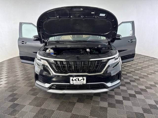 2023 Kia Carnival LX