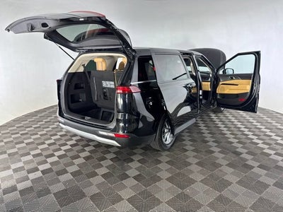 2023 Kia Carnival LX