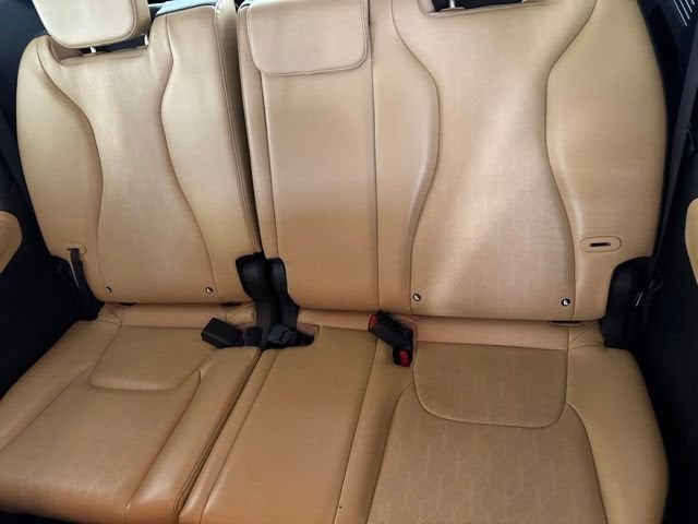 2023 Kia Carnival LX