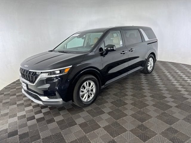 2023 Kia Carnival LX