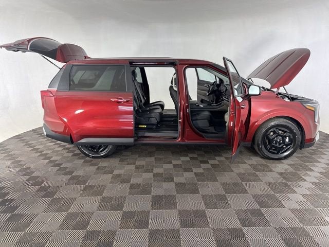 2025 Kia Carnival LXS