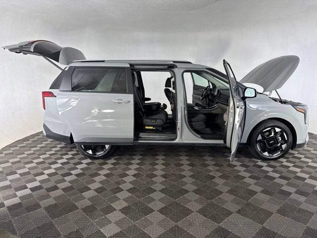 2025 Kia Carnival EX