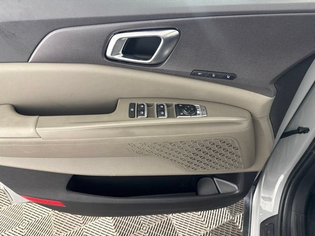 2025 Kia Carnival EX