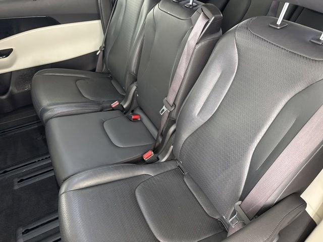 2023 Kia Carnival SX Prestige