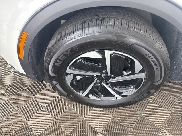 2025 Kia Sportage Hybrid LX