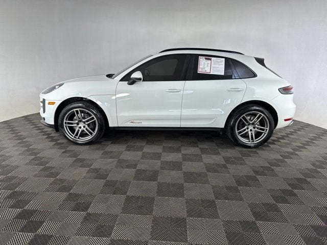 2020 Porsche Macan Base