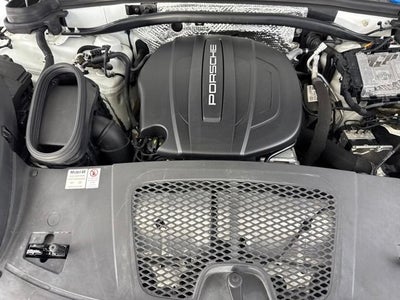 2020 Porsche Macan Base