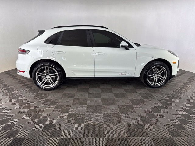 2020 Porsche Macan Base