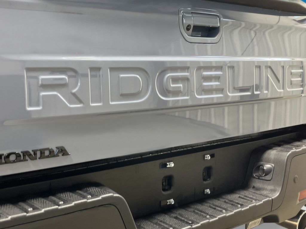 2026 Honda Ridgeline Black Edition Two-Tone