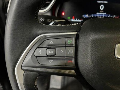 2023 Jeep Grand Cherokee Laredo 4x4