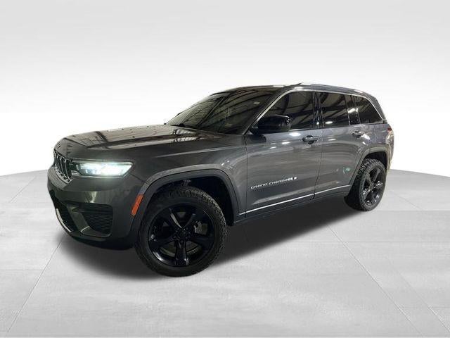 2023 Jeep Grand Cherokee Laredo 4x4