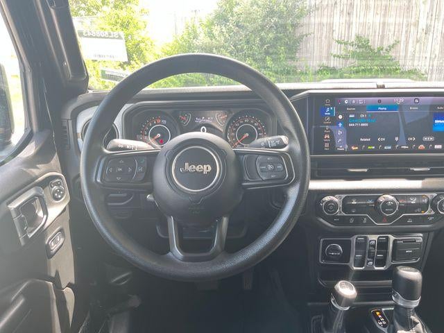 2025 Jeep Gladiator Nighthawk 4x4 *Ltd Avail*