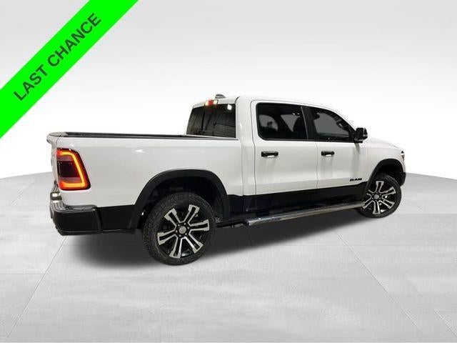2022 RAM 1500 Rebel 4x4 Crew Cab 5'7" Box