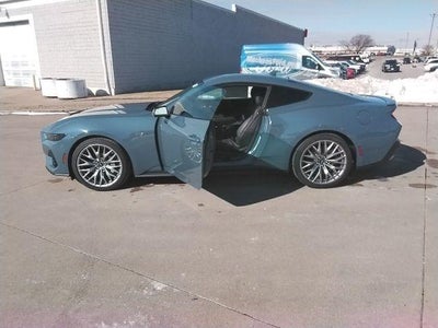 2025 Ford Mustang GT Premium Fastback