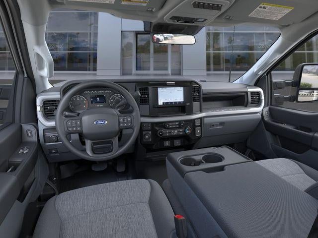 2026 Ford Super Duty F-350 DRW XL 4WD Reg Cab 169" WB 84" CA