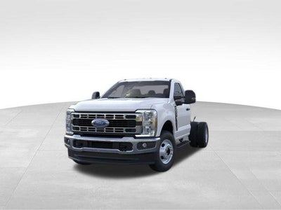 2026 Ford Super Duty F-350 DRW XL 4WD Reg Cab 169" WB 84" CA