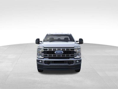 2026 Ford Super Duty F-350 DRW XL 4WD Reg Cab 169" WB 84" CA
