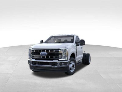 2026 Ford Super Duty F-350 DRW XL 4WD Reg Cab 169" WB 84" CA