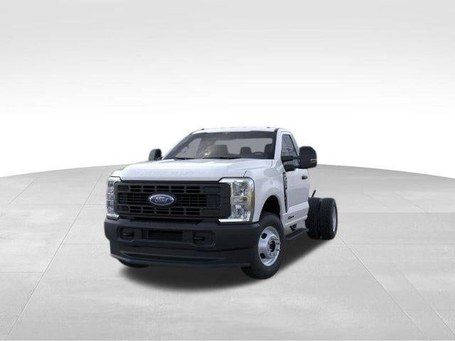 2026 Ford Super Duty F-350 DRW XL 4WD Reg Cab 169" WB 84" CA