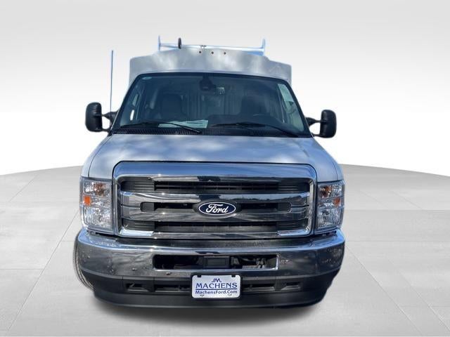 2026 Ford E-Series Cutaway E-350 SRW 138" WB