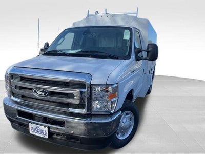 2026 Ford E-Series Cutaway E-350 SRW 138" WB