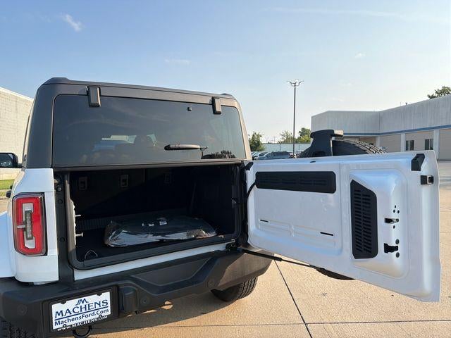 2026 Ford Bronco Outer Banks 4 Door 4x4