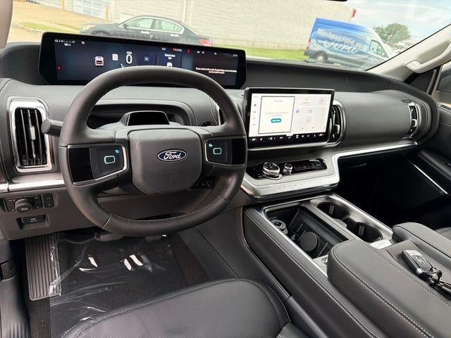 2027 Ford Expedition Max Platinum 4x4