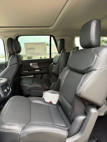 2027 Ford Expedition Max Platinum 4x4