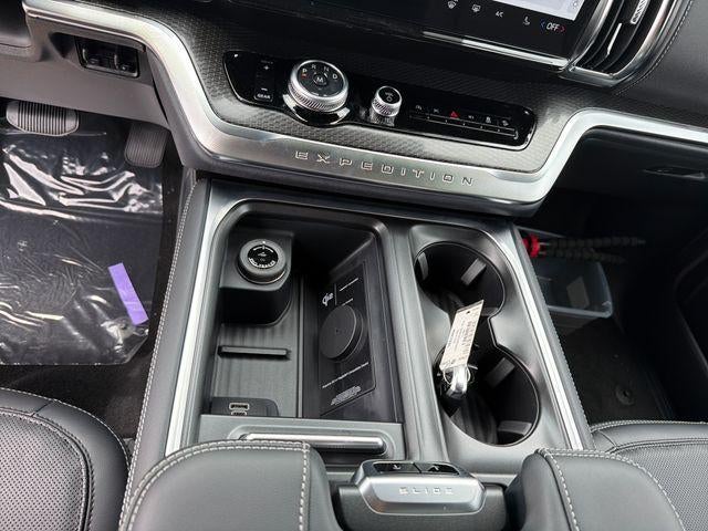 2027 Ford Expedition Max Platinum 4x4