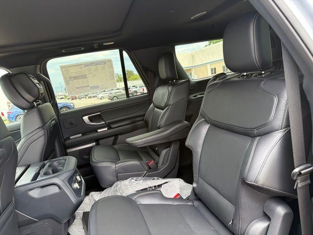 2027 Ford Expedition Max Platinum 4x4