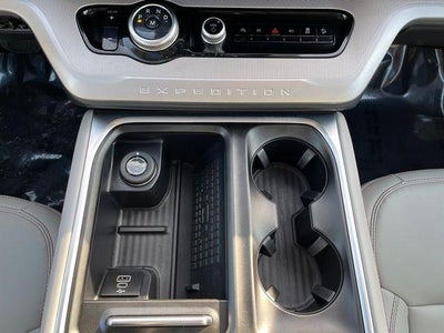 2025 Ford Expedition Active 4x4