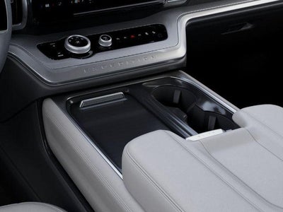 2027 Ford Expedition Active 4x4