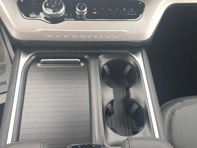 2026 Ford Expedition Active 4x4