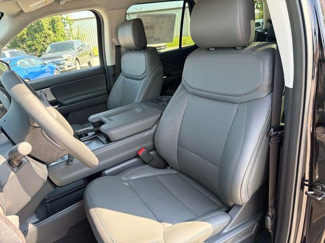 2027 Ford Expedition Active 4x4